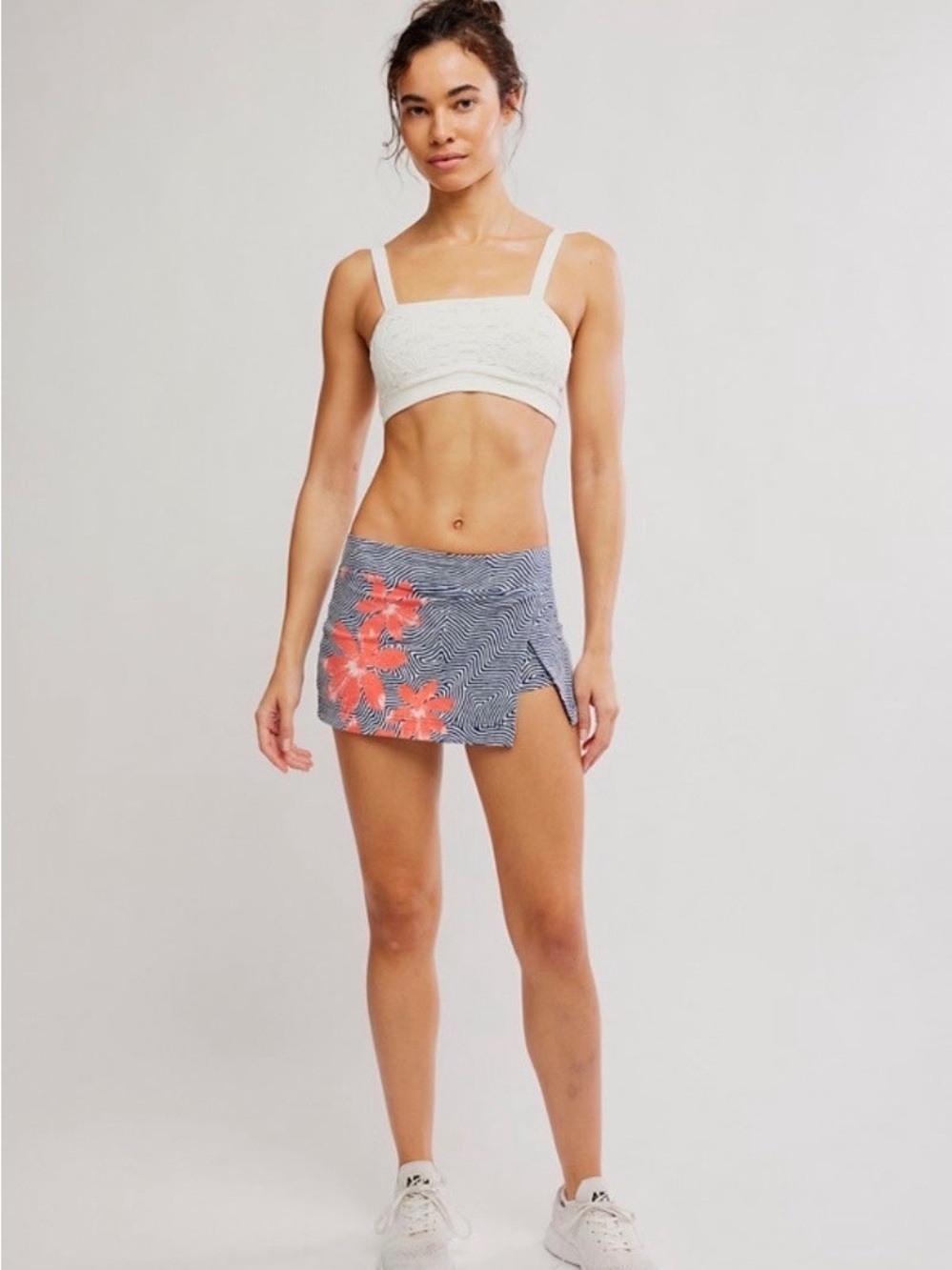 FPM Hot Shot Printed Mini Skort in Maze of Blooms Navy Combo size XS NWT